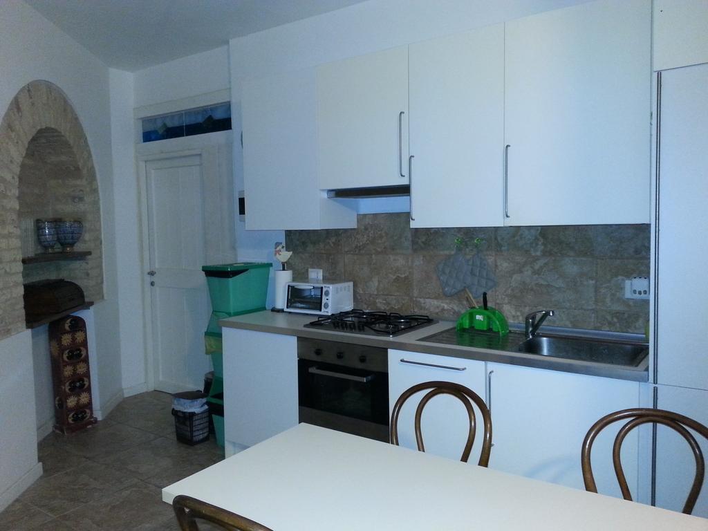 Apartamento La Cueva Ancona Habitación foto